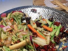 -小鱼小牛·鱼牛干锅·脆鱼火锅(世欧广场店)