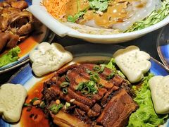 -靠山屯东北农家菜(八龙桥雅苑店)