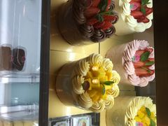 -花花卷卷·鲜食蛋糕(静安久光百货店)