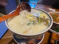 -雀舞云南菜(天津天河城购物中心店)