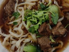 牛肉面-清真吴记门钉肉饼·喜多利