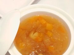 南北杏木瓜炖雪耳-稻香海鲜饭店(第一国际店)