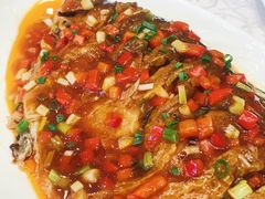 红烧武昌鱼-亢龙太子酒轩(东湖店)