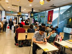 -麦当劳(轻轨曹杨路店)