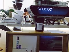 -Onirii Coffee(长乐路店)