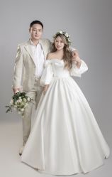 -巴黎时尚婚纱摄影(南汇店)