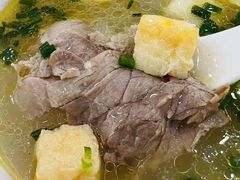 油豆腐牛肉粉丝汤（咖喱）-小杨生煎(成山巴黎春天店)