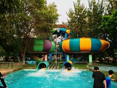 -欢乐水魔方水世界