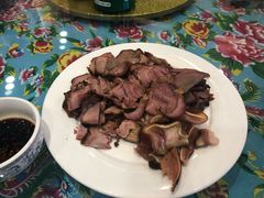 -闯关东东北农家菜(崂山石老人店)