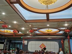 大堂-烤肉季饭庄