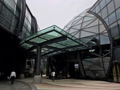 -上海滴水湖皇冠假日酒店