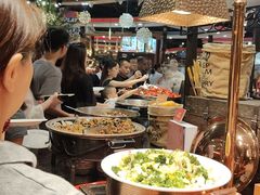 -四海一家自助餐(益田假日广场店)