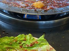 -茅草房·河畔园林火锅