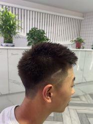 -米娜护肤造型