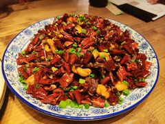 孜香小小腿-临界音乐酒馆·小龙虾·江湖菜(华熙LIVE·鱼洞店)