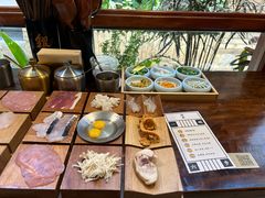 -银米·云南传统过桥米线(双廊黑金冠店)