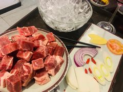 -毛辣果·贵州红酸汤牛肉火锅(西单店)