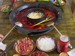 -黄潇洒老火锅(九眼桥宏济巷店)