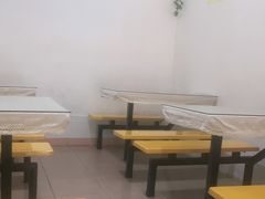 用餐区-老周记顺德双皮奶