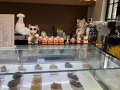 面包甜点陈列柜-Fridi Patisserie Cafe