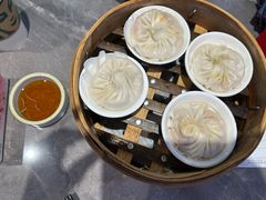 -莱莱小笼·乔艾
