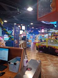 -卡通尼乐园(龙湖六合天街店)