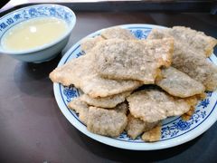 老北京炸灌肠-门框胡同百年卤煮(新街口店)