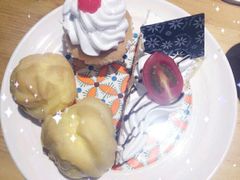 -钦瓦台时尚自助餐厅(银泰城店)
