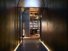 -饮湖威士忌鸡尾酒吧