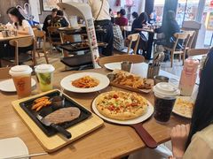 -必胜客(华地店)