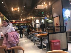 大堂-渝是乎川渝小炒(新世界百货望京店)