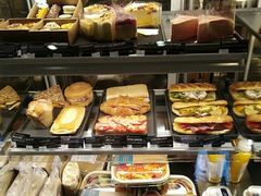 -星巴克臻选(深圳龙华红山天虹店)