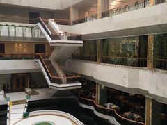 -广东大厦酒店(广州北京路步行街纪念堂地铁站店)
