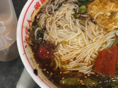 -叶伟胡辣壳面(两路口店)