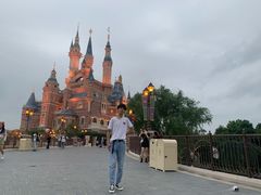 城堡外景-上海迪士尼度假区