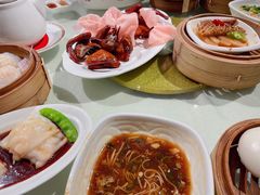 脆皮烤乳鸽-潮福城大酒楼·潮味粤品·港式点心(湖滨北路店)