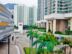 -东荟城名店仓