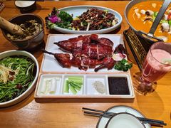 -老滇山寨•云南特色菜•地方菜•民族风情歌舞表演(金碧店)