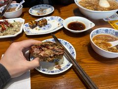 -老天桥酱肉烧饼夹肘子(天桥店)