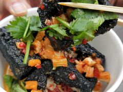 -黑色经典臭豆腐·湖南特产(步行街店)