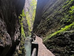 -龙水峡地缝景区
