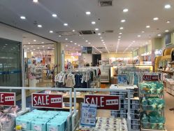 -爱婴室(上海浦建路店)