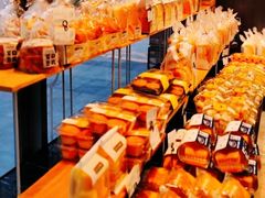 -皇冠幸福里动物奶油生日蛋糕(万达店)