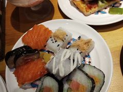 -钦瓦台时尚自助餐厅(银泰城店)
