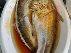 -七的湖·晚芳亭·阳澄湖农家菜·大闸蟹(莲花岛店)