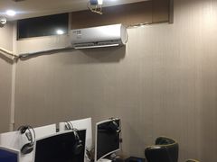 -鹏羽电竞馆(万盛东地铁站店)