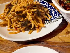 重庆鱼香肉丝-山城遇宴·重庆江湖菜(五道口银谷大厦店)