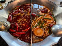 -湊湊火锅·茶憩(南京东路悦荟店)