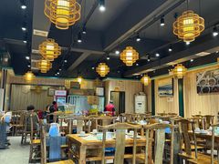 -肖肖酸萝卜鱼火锅(总店)