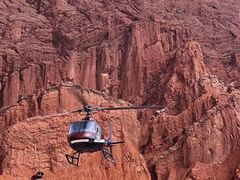 -天山神秘大峡谷